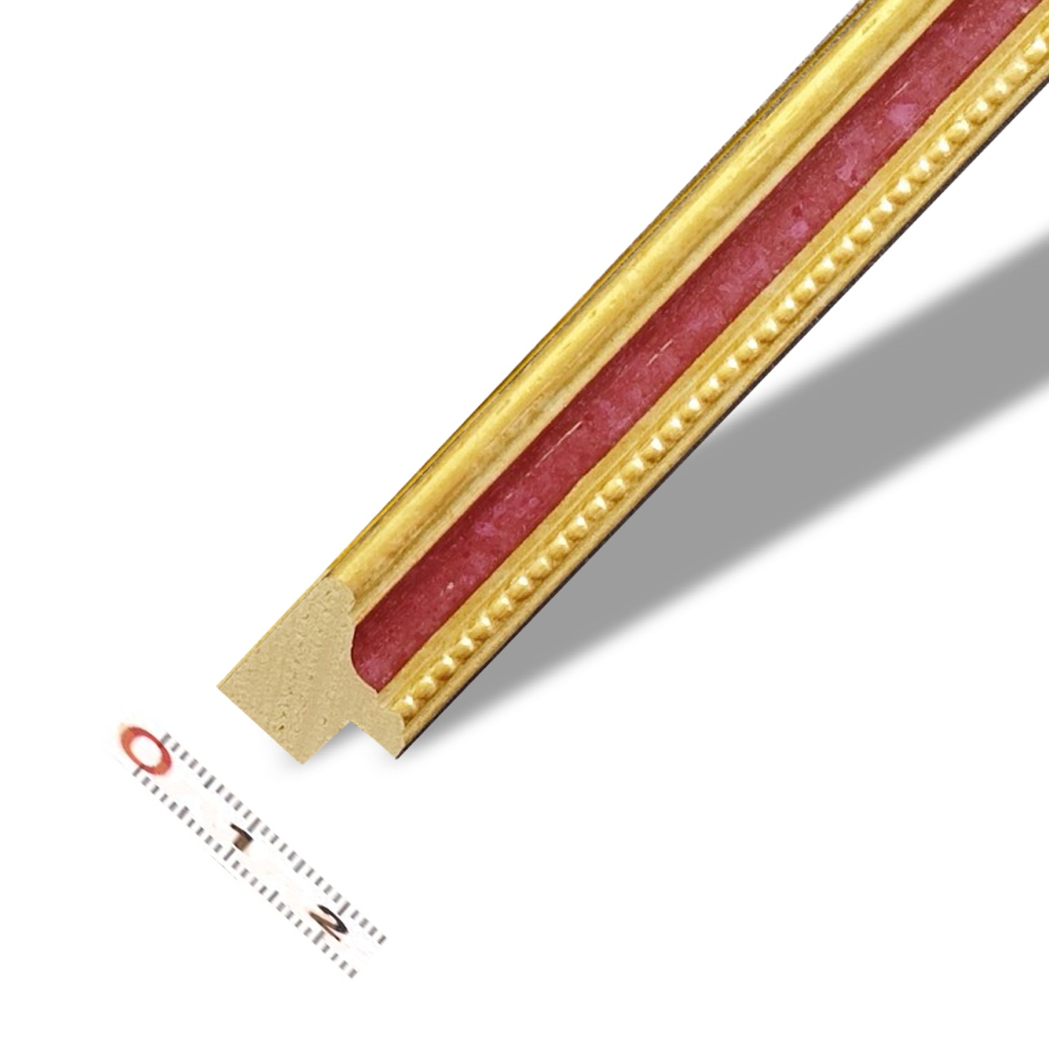 Linna červeno zlatá