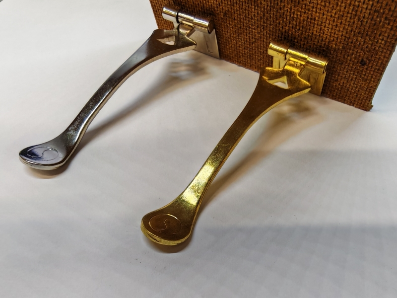 Stojanek pro fotorám  9 cm zlatý